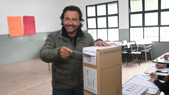 Salta: Gustavo Sáenz tantea la vuelta de la Ley de Lemas y ordena el tablero para su re-re