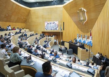 Córdoba: la Legislatura designó a siete fiscales propuestos por Martín Llaryora