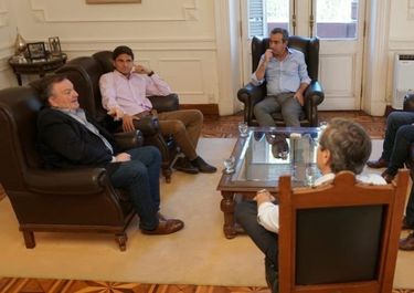 El fuego amigo que coquetea con arrebatarle la presidencia a Lifschitz