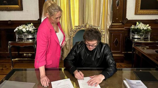 Javier Milei y Karina Milei.