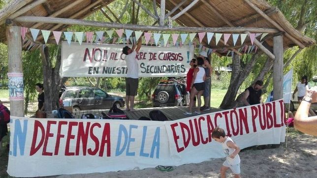 ajuste de vidal en el aula: docentes iran a la justicia ante el cese de cargos