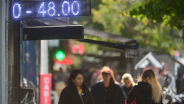El dólar subió 9% en una semana y la inflación no bajaría de 4% en abril