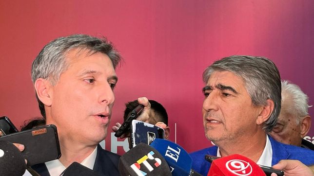 Los ministros de Economía y Gobierno, Olivares y Bastía, timonean la reforma previsional desde la Casa Gris.