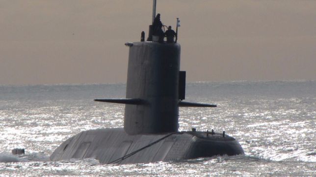 a un ano de su desaparicion, hallaron los restos del submarino