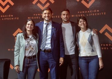 Federico Lifschitz lanzó la fundación Miguel Lifschitz y contó con la presencia y el respaldo de Maximiliano Pullaro.