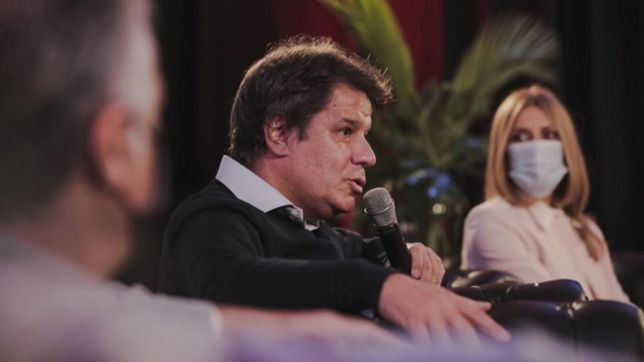 manes 24/7: el mesias radical sigue su peregrinaje con intendentes