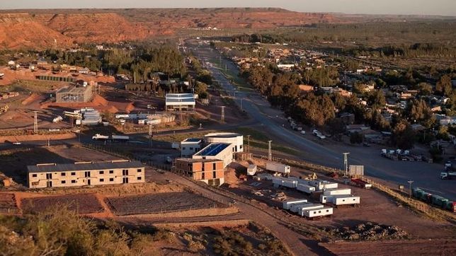 vaca muerta: alertan que la paz social esta amenazada por despidos