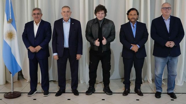 avier Milei, con los gobernadores Raúl Jalil, Osvaldo Jaldo, Gustavo Sáenz y Hugo Passalacqua. Los necesita para garantizar el DNU del FMI.&nbsp;