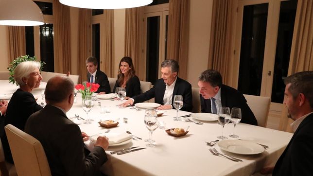 inflacion, dolar y ajuste, el menu de la cena macri ? lagarde en olivos