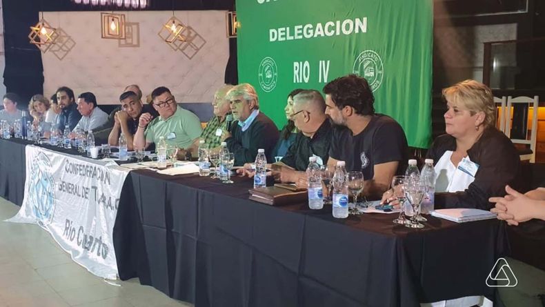 El plenario de la CGT Río Cuarto, a&nbsp; fin de 2024, donde los gremios avanzaron en la conformación del partido creado por Hugo Moyano.&nbsp;