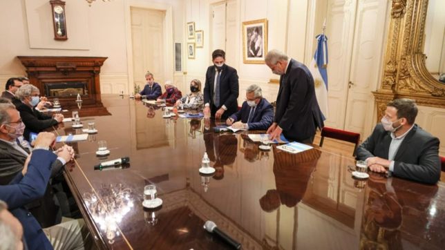 el gobierno acordo 35% de aumento con docentes y no docentes universitarios