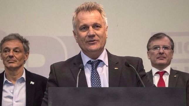 para uipba, baja de impuestos ?es chica? pero no se puede desfinanciar a vidal