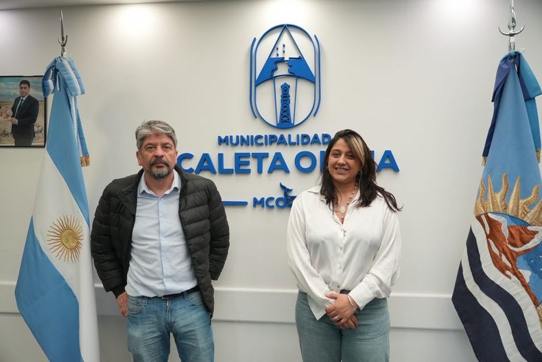 José Luis Garrido y Natalia Gadano, los dirigentes expulsados del PJ de Santa Cruz. 