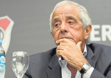 La táctica de DOnofrio: cerca de Bullrich y lejos de River