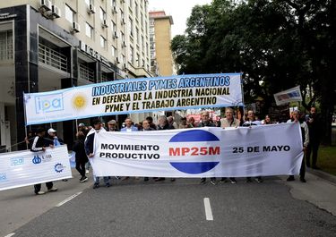 Cámaras pymes movilizadas contra las políticas de Javier Milei