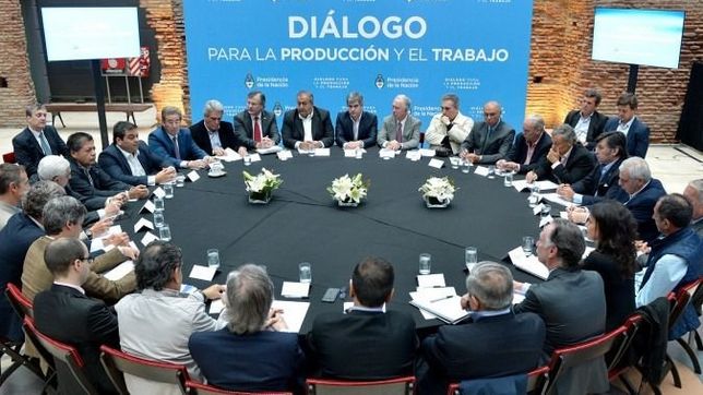 la cgt se retirara de la mesa de dialogo con el gobierno y anunciara medidas de fuerza