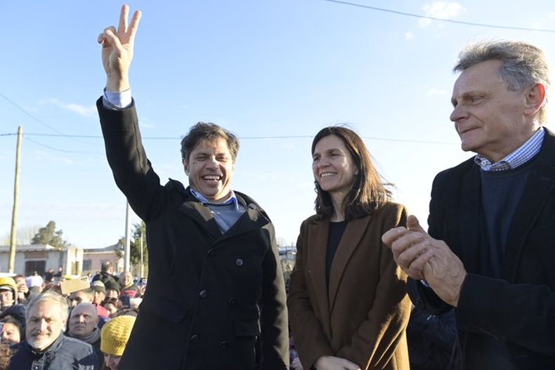 Axel Kicillof, Fernanda Raverta y Gustavo Pulti.