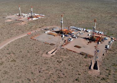 La industria petrolera solo quiere divisas