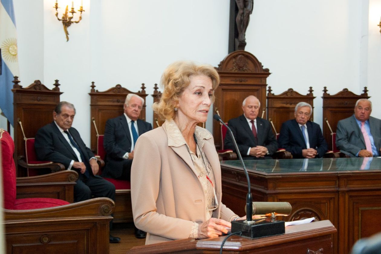 María Angélica Gastaldi en 2019, durante su última presidencia. Atrás, el resto de la Corte y el exgobernador Miguel Lifschitz.