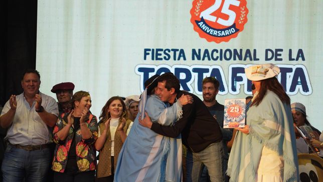 Wado de Pedro en la fiesta de la torta frita.