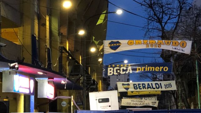 la ola anti macri pone en riesgo el control de boca, el bastion fundacional