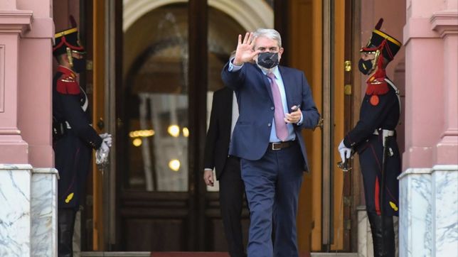 anibal f. volvio con la teoria de la camiseta y cargo sin vueltas contra cfk