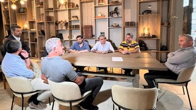 tucuman: alfaro muestra los dientes y empuja una interna en jxc