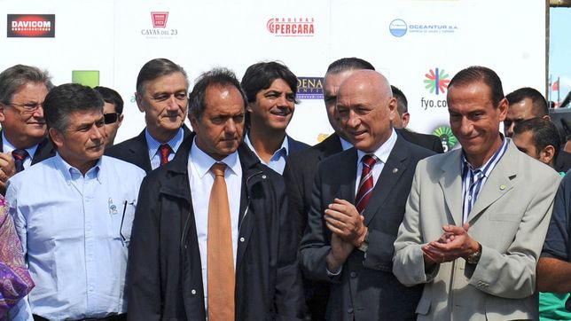 por que el socialismo no apoya a scioli ni a macri