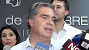 Jorge Capitanich reconoció la derrota tempranamente en su bunker, pero se quejó de las agresiones del gobierno.&nbsp;