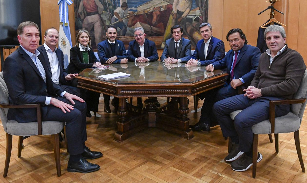 Toto Caputo puso sobre la mesa de negociación con gobernadores, subsidios a zonas cálidas&nbsp;