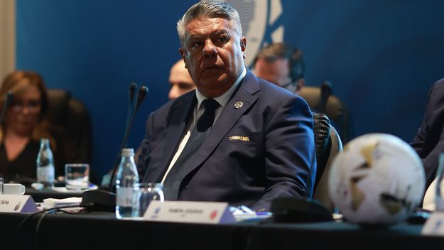 El Chiqui Tapia vs. Clarín