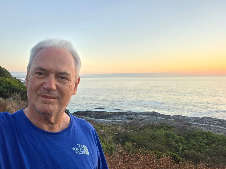 Benedetti está de vacaciones en Larroque, su pueblo natal en Entre Ríos. 