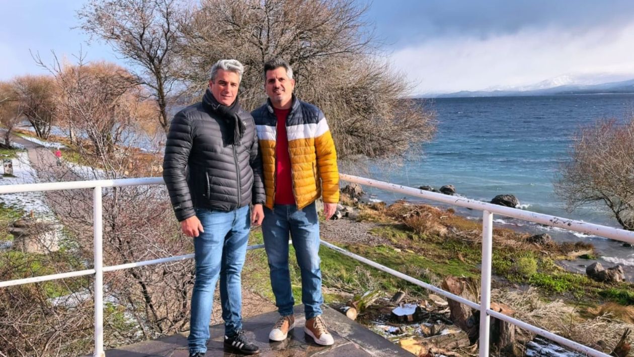 Se acomoda el tablero para las elecciones en Bariloche. Los dirigentes Mateo Canosa, de SUMAR, y Alejo Ramos Mejía, del Frente Renovador de Río Negro.&nbsp;