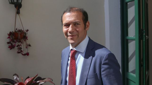 gutierrez congelo los sueldos de la planta politica en neuquen hasta 2022