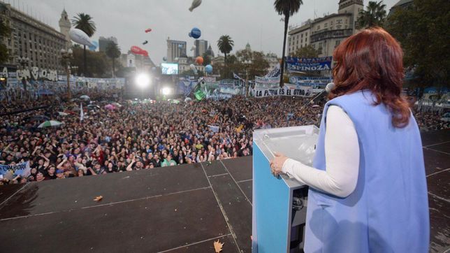 cristina sello su vinculo con la militancia y dejo abierto el capitulo electoral