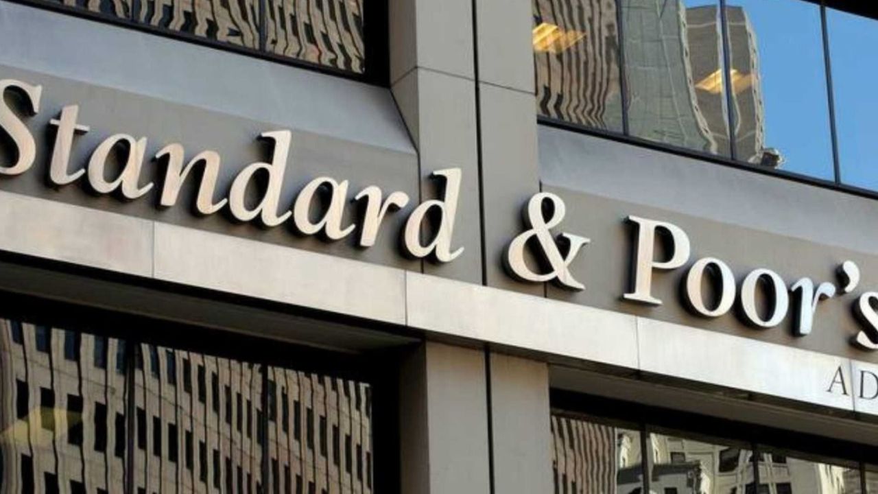 El mercado, perplejo por la declaración de default selectivo de la deuda en pesos