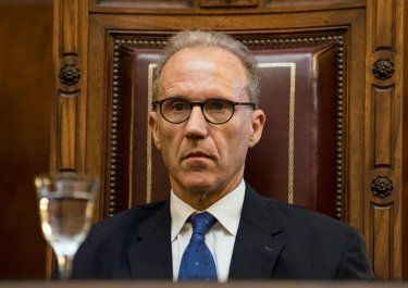Denuncian a Rosenkrantz por vínculos con multinacionales del tabaco