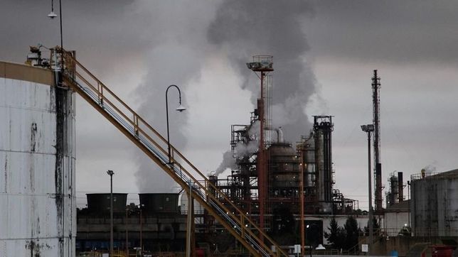 industria ba: a la caida textil, se suman metales y refinacion de petroleo