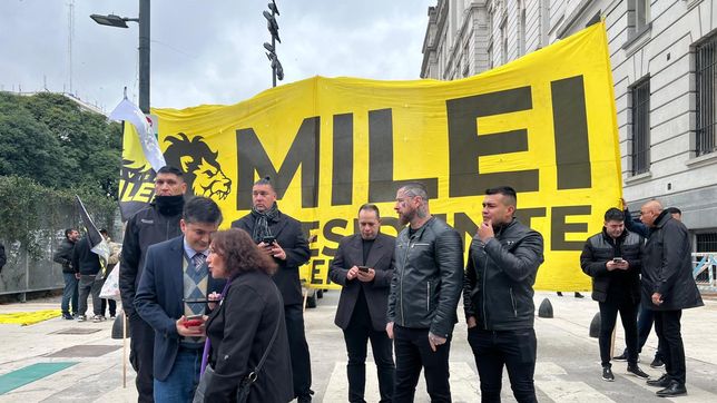 Los muchachos de Javier Milei.