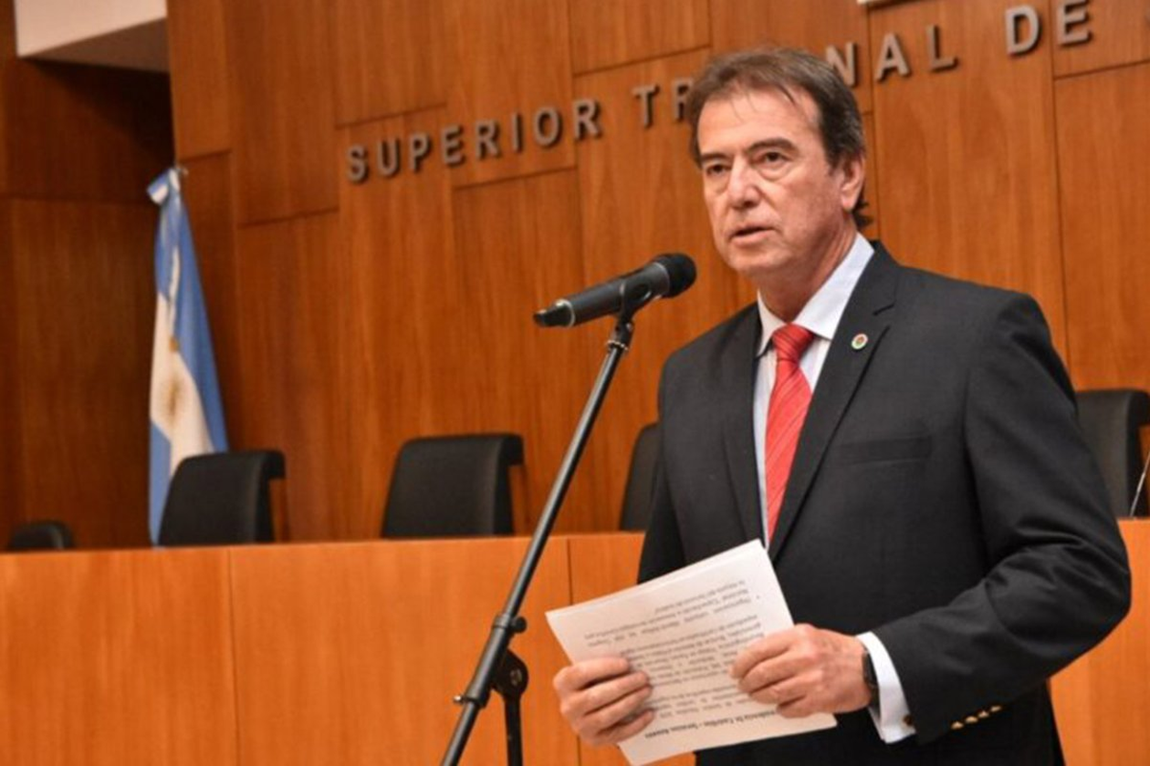 Castrill&oacute;n fue presidente del Superior Tribunal de Justicia de Entre R&iacute;os. Ahora va por la intendencia de La Paz.