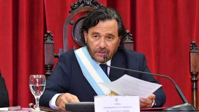 Gustavo Sáenz ratificó su alianza con la Casa Rosada, con reservas, en la apertura de sesiones en Salta.