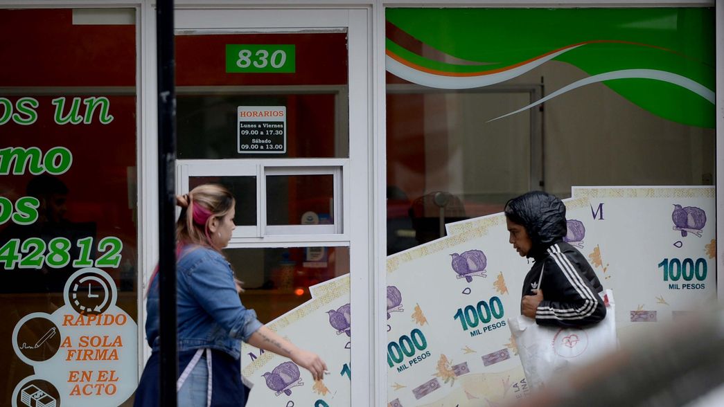 El crédito crece por fuera de los bancos, pero los consumidores suman deudas. 