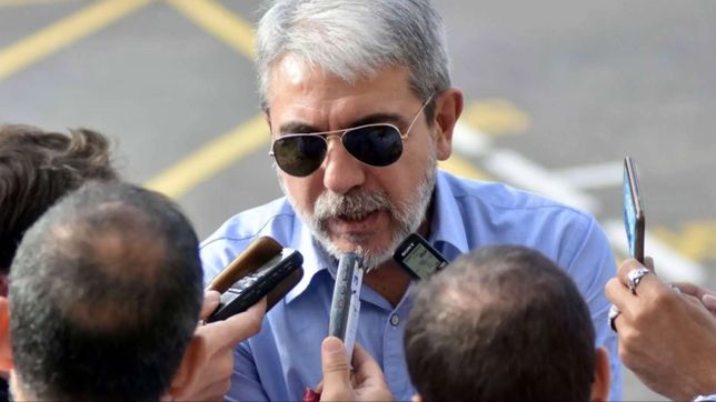 anibal fernandez suma presion a wado: si no esta de acuerdo, tiene derecho a irse