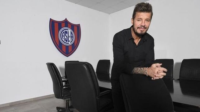 tinelli no se rinde, pero contraataca solo