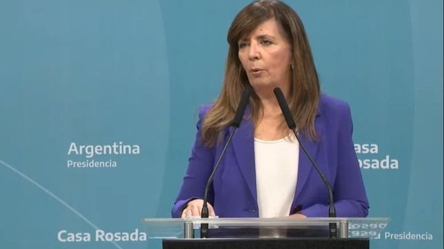 el gobierno denuncia una mini corrida cambiaria con el dolar blue