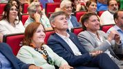 Alejandra Vigo, Daniel Passerini y el legislador Leonardo Limia en el cierre anual del Instituto Diseñando Ciudad.