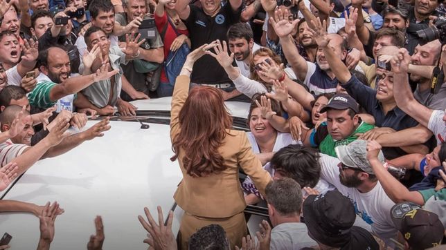 el oficialismo denuncia un intento de proscripcion a cfk