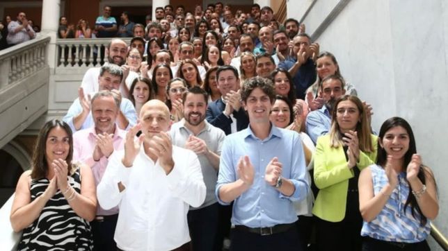 replicas de la interna ucr: posse levanta la mano y lousteau agita su tropa