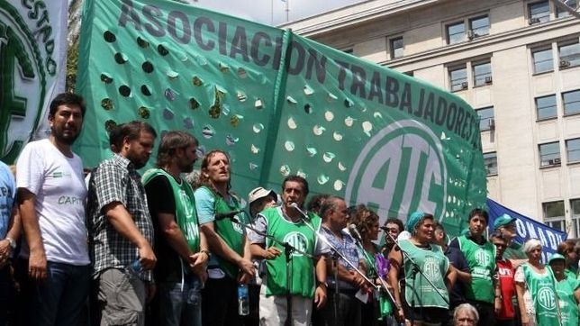 ate denuncio ?extorsion? a estatales para que fiscalicen para el oficialismo