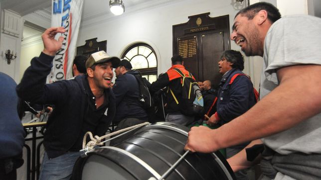 el fiscal preferido de vidal investiga la toma del ministerio de economia